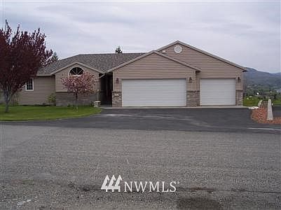 1st image of 550 HILLCREST CR Drive