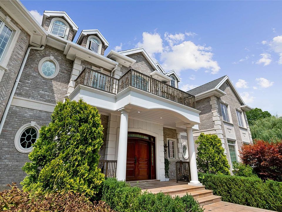 17 Lake Rd, Great Neck, NY 11020 MLS 3420688 Zillow