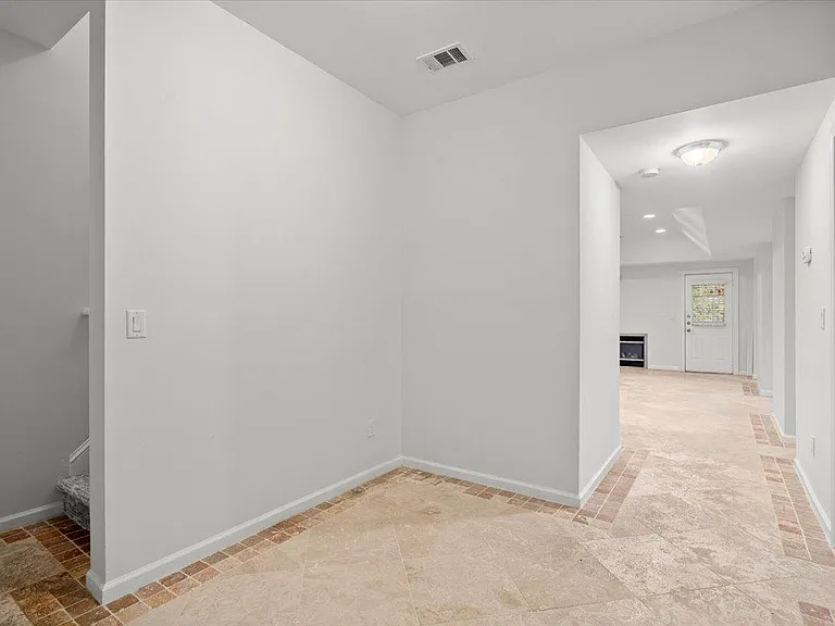 875 Wescott Ln — Photo 59