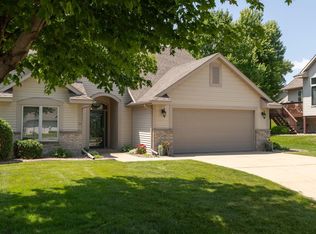 5209 Goodview Ln NW, Rochester, MN 55901