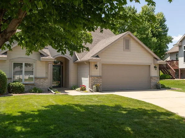 5209 Goodview Ln NW, Rochester, MN 55901