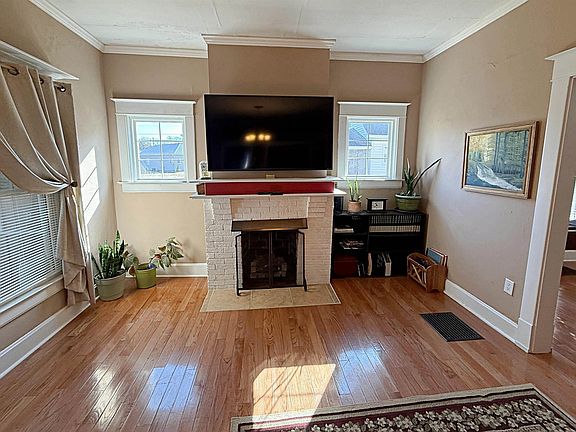 5th image of 611 W State Road 550