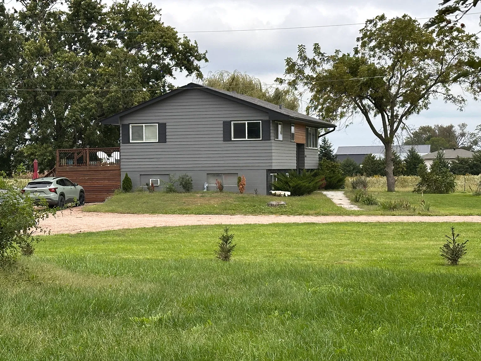 3 bed, 1200 sqft, $2,200 — Photo 3