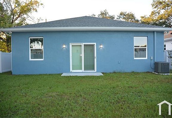 2nd image of 3301 Lila St