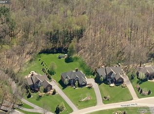 60606 Pennington Way, Rochester, MI 48306