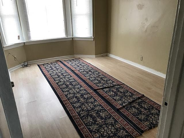 2nd image of 1920 Castro St APT 6