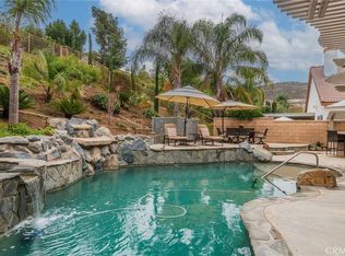27371 Pumpkin St, Murrieta, CA 92562