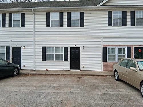209 E Wilson St #29-1 Photo 1