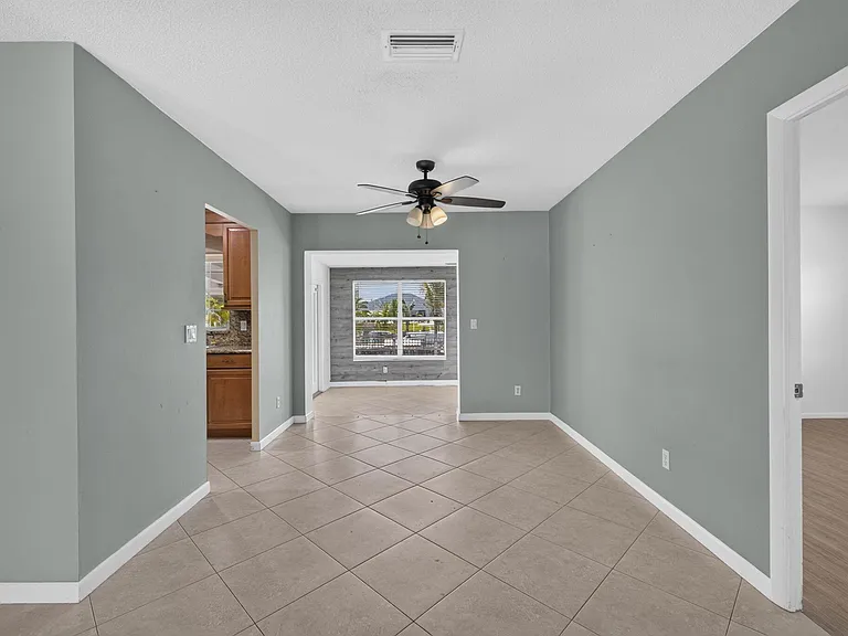 416 SE Naranja Ave — Photo 11