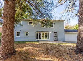 2758 Elm Dr, Springfield, OH 45504