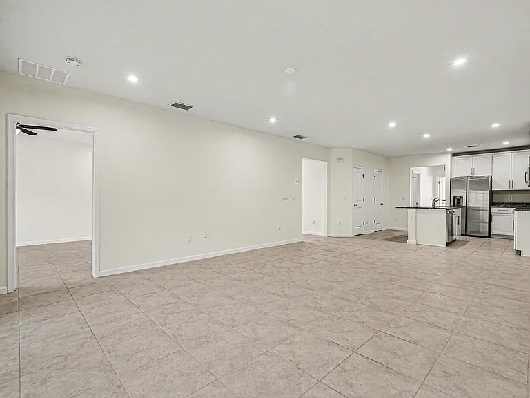18267 Turning Leaf Cir — Photo 8