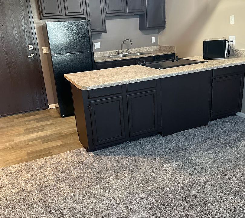 1st image of 120 College Park Cir #101-103