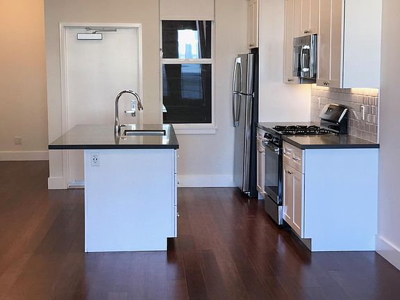 2nd image of 1166 Haight St APT 8