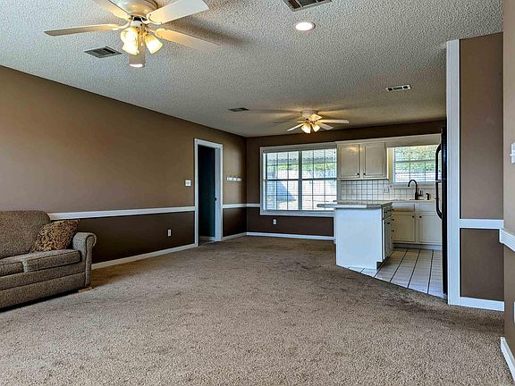 2nd image of 206 Summerwood Dr