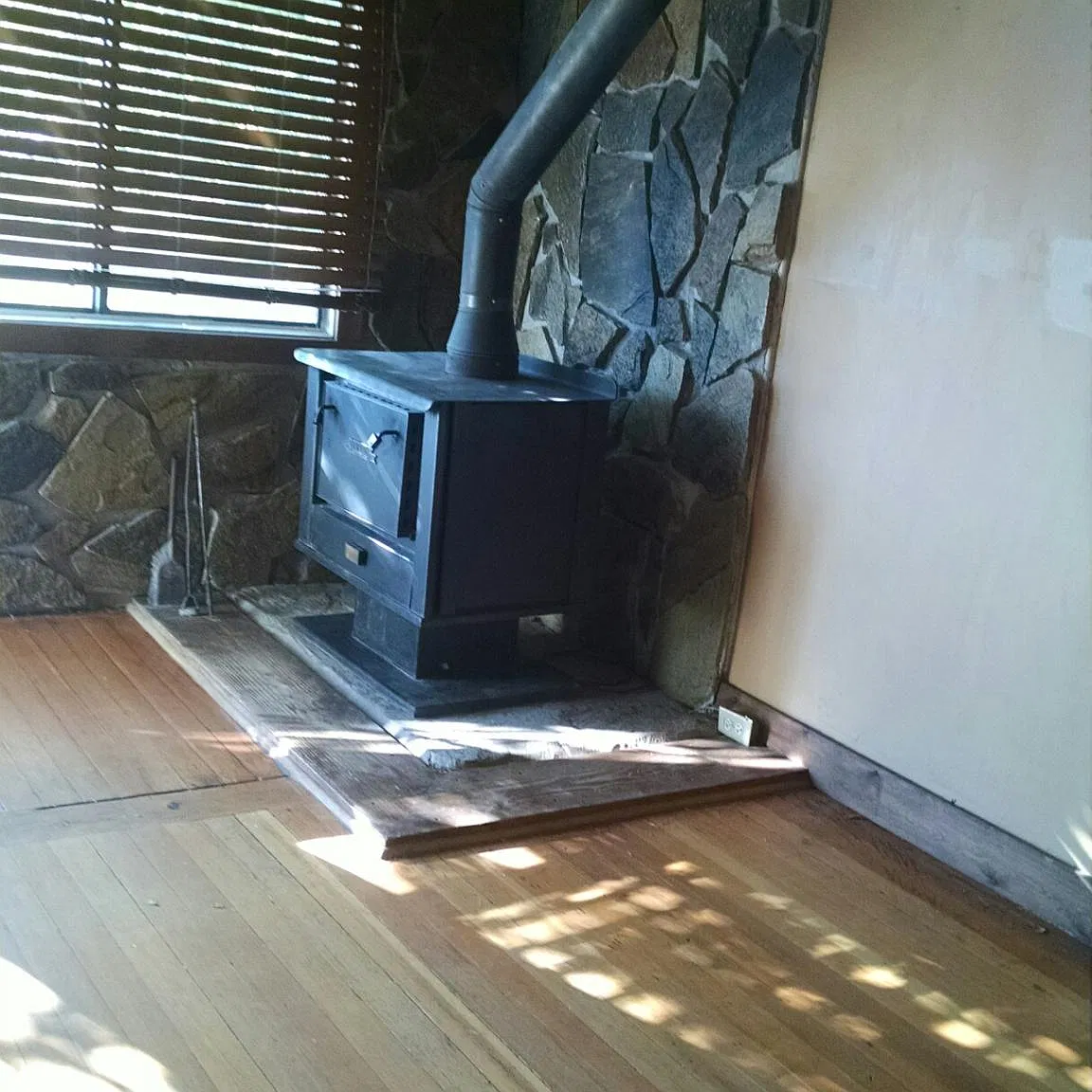 2273 1st St W — Photo 2