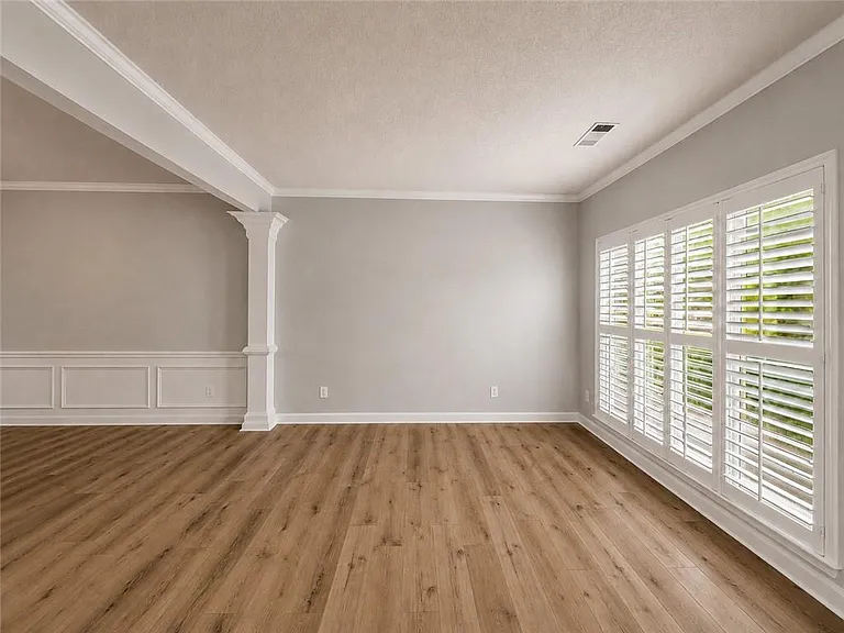 6310 Barwick Ln — Photo 19