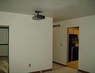 4th image of 1375 Portland St