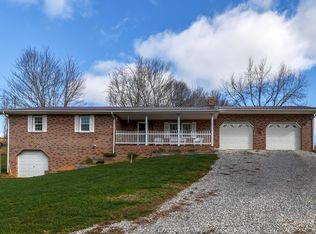 3447 High Point Rd, Castlewood, VA 24224