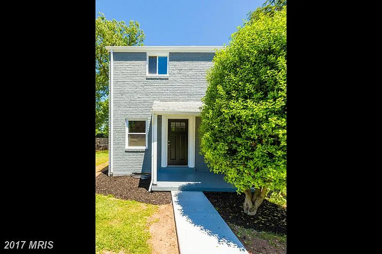 703 71st Ave photo 1