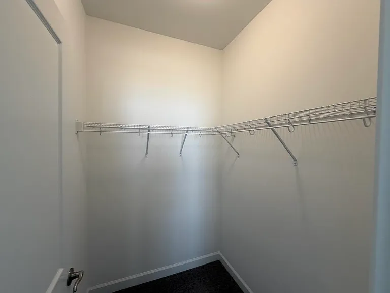 1073 Balsam — Photo 10