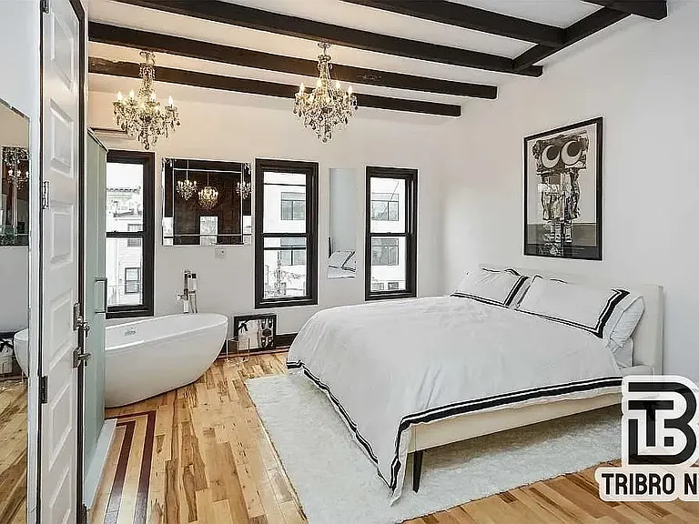 117 Gates Ave #LOFT — Photo 2
