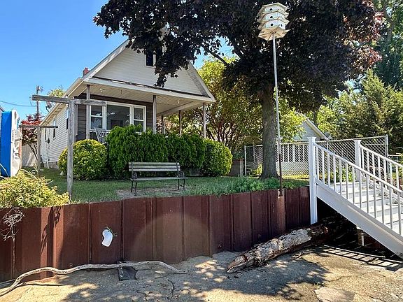 4th image of 301 Enlow Pl