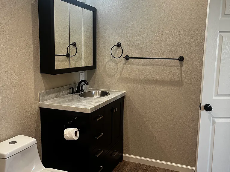 147 Karen Dr #A — Photo 11