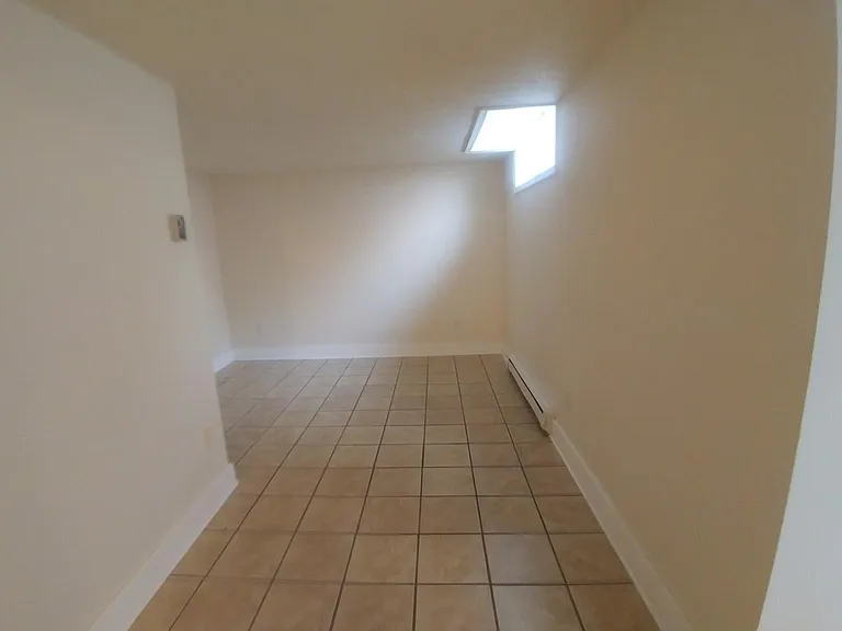 507 W Beverley St #D — Photo 4