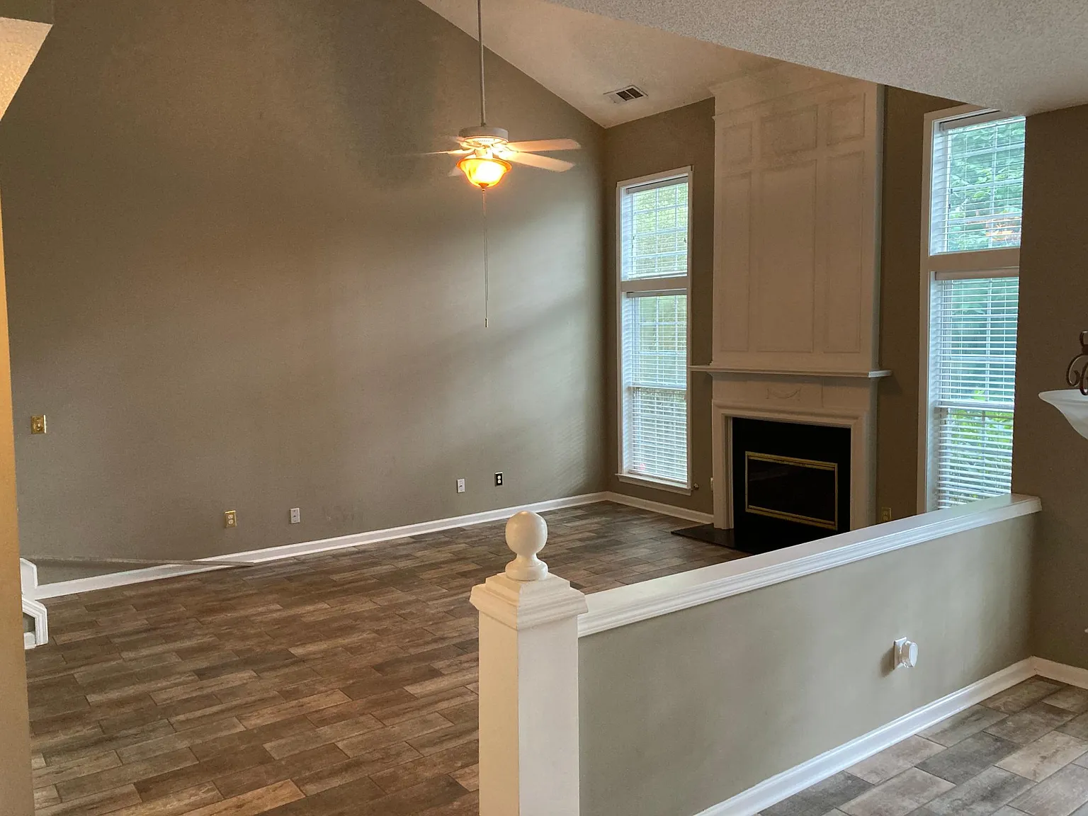 4 bed, 2.5 bath, 2464 sqft, $2,950 — Photo 4