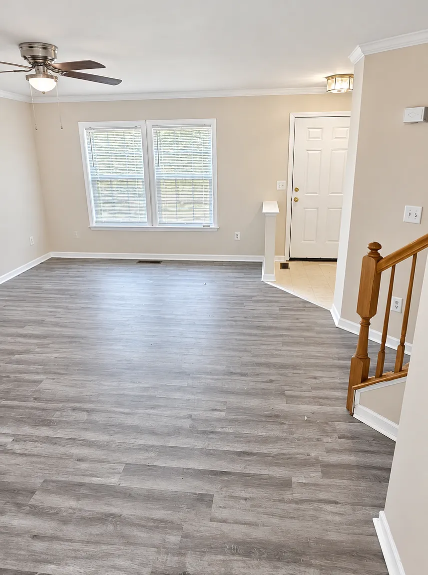3 bed, 2.5 bath, 1750 sqft, $1,700 — Photo 4