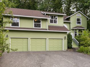 11956 SW 34th Ave, Portland, OR 97219