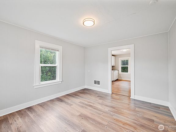 5th image of 2103 36th Avenue