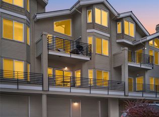 6100 NE 181st St APT 2, Kenmore, WA 98028