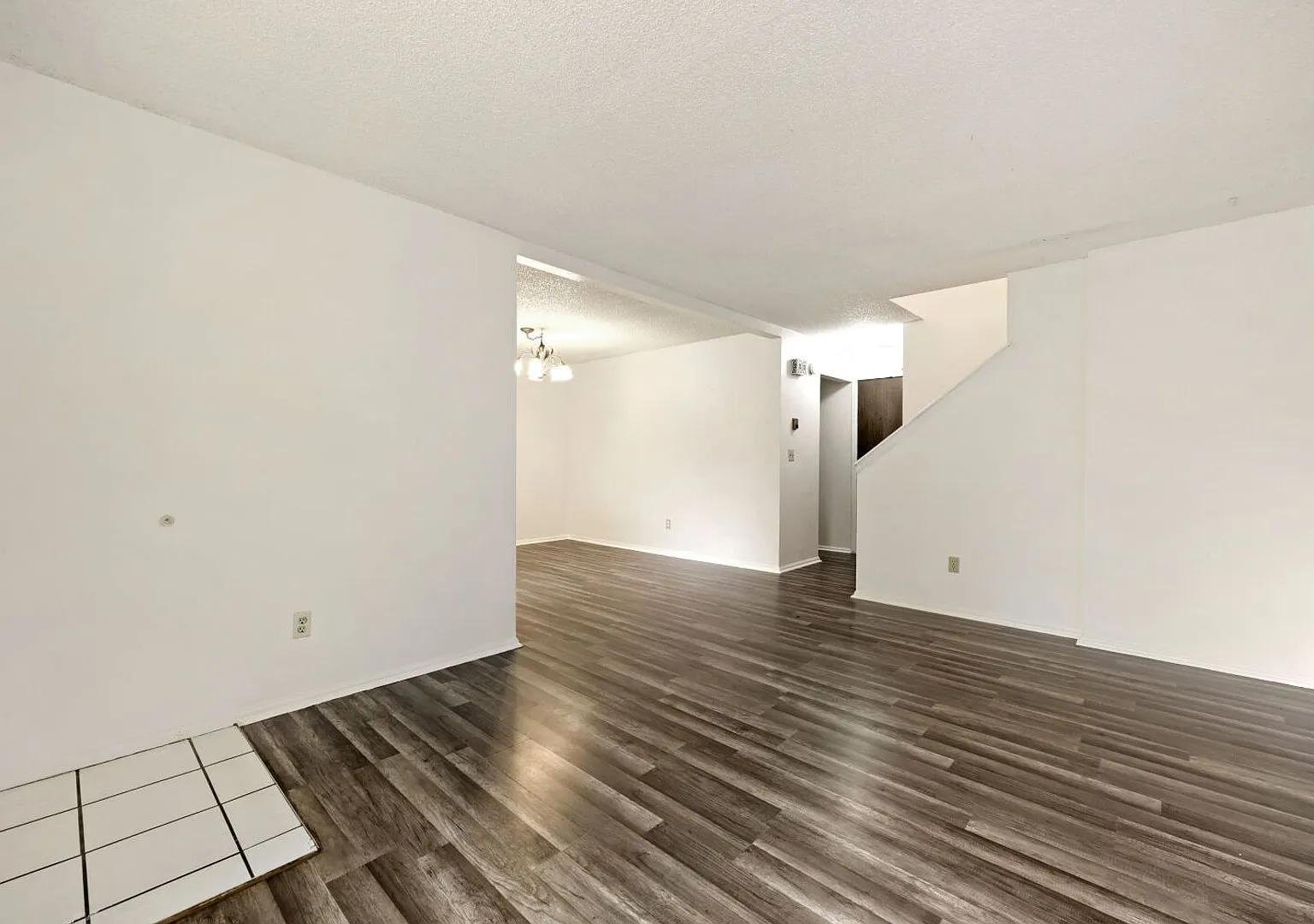 Refreshed 3BD/3BA Townhouse in Thornton - Available 8/28 — Photo 3