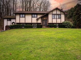 6220 Indian Creek Rd, Zionsville, PA 18092