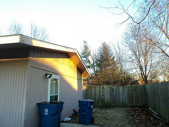 5th image of 1309 SE D St