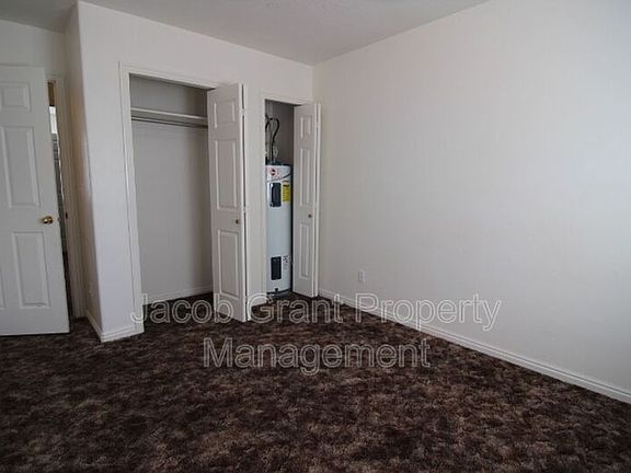 5th image of 3550 Deloy Dr APT 4