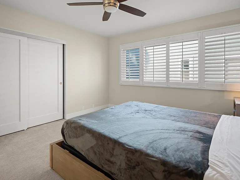 8 Antigua Ct — Photo 25