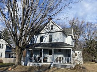 14 Summit St, South Hadley, MA 01075