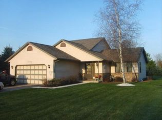 5320 Broken Bow Rd, Sun Prairie, WI 53590