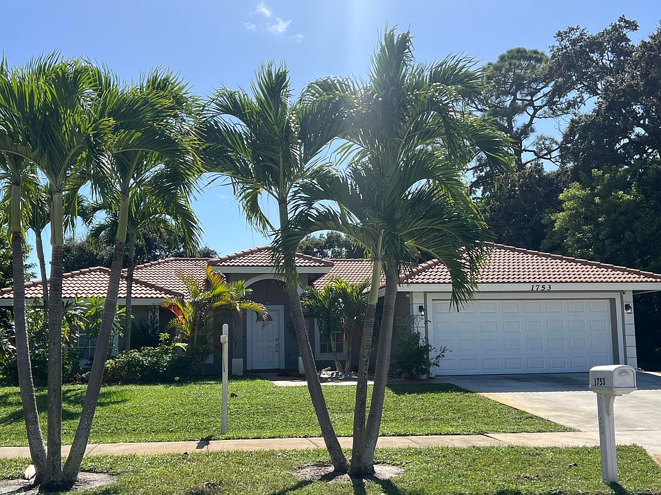 1st image of 1753 17th Avenue N