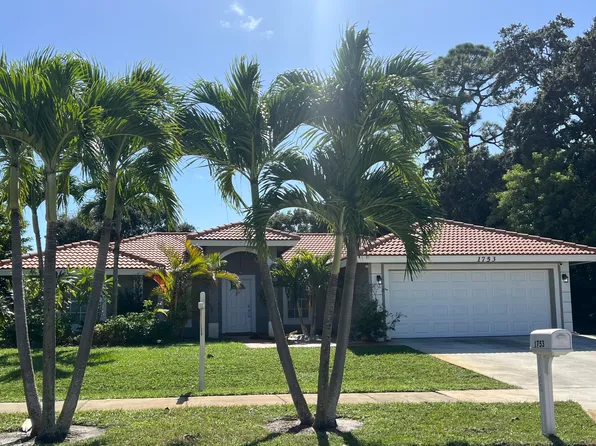 1753 17th Avenue N, Lake Worth Beach, FL 33460