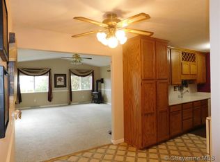 3945 E 9th St, Cheyenne, WY 82001