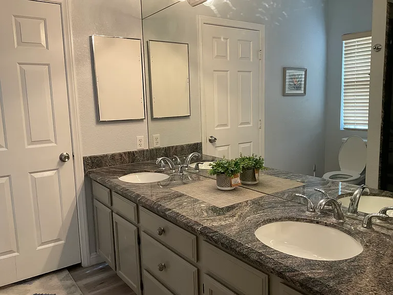 417 Cherry Meadows Ct — Photo 17
