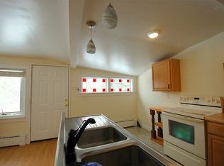 98 Wilson St, Pittsfield, MA 01201