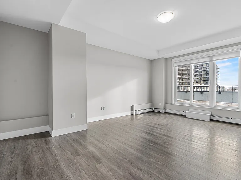 3569 Dutch Village Rd — Photo 58
