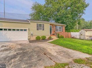 87 Bar Harbor Rd, Pasadena, MD 21122