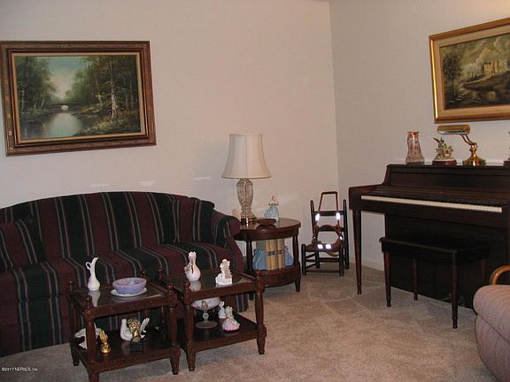 5th image of 265 Downy Branch Ct