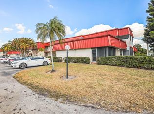 12013 Greenway Cir S APT 110, Royal Palm Beach, FL 33411
