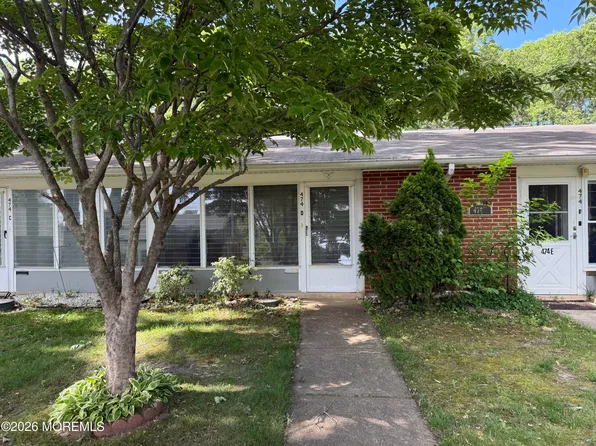 474D Thornbury Court, Lakewood, NJ 08701